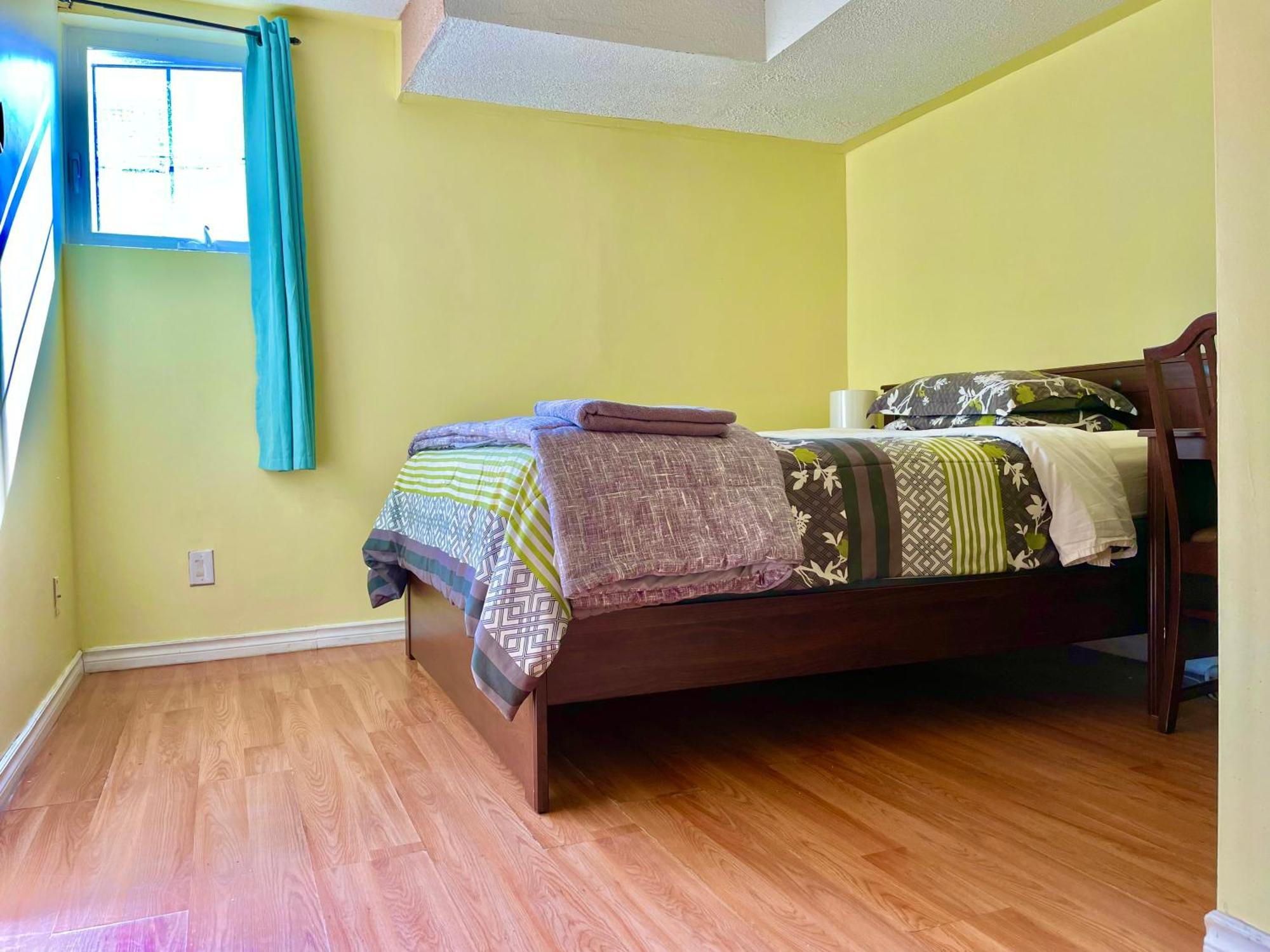 Nice Room At York University Toronto Exterior photo